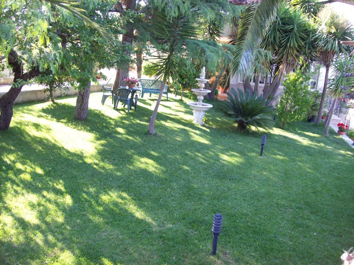 B&B Lo Smeraldo Castellana Grotte Dış mekan fotoğraf
